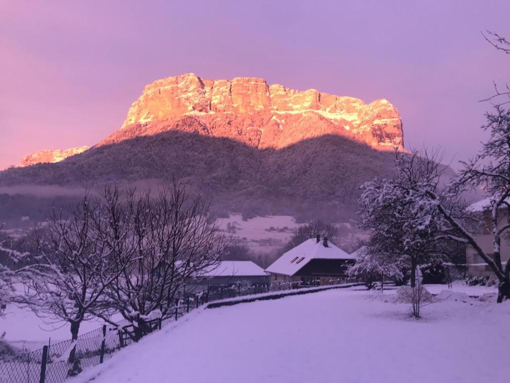 Le Gite De La Maison Soleil, Entre Lac Et Montagne Alex Bagian luar foto