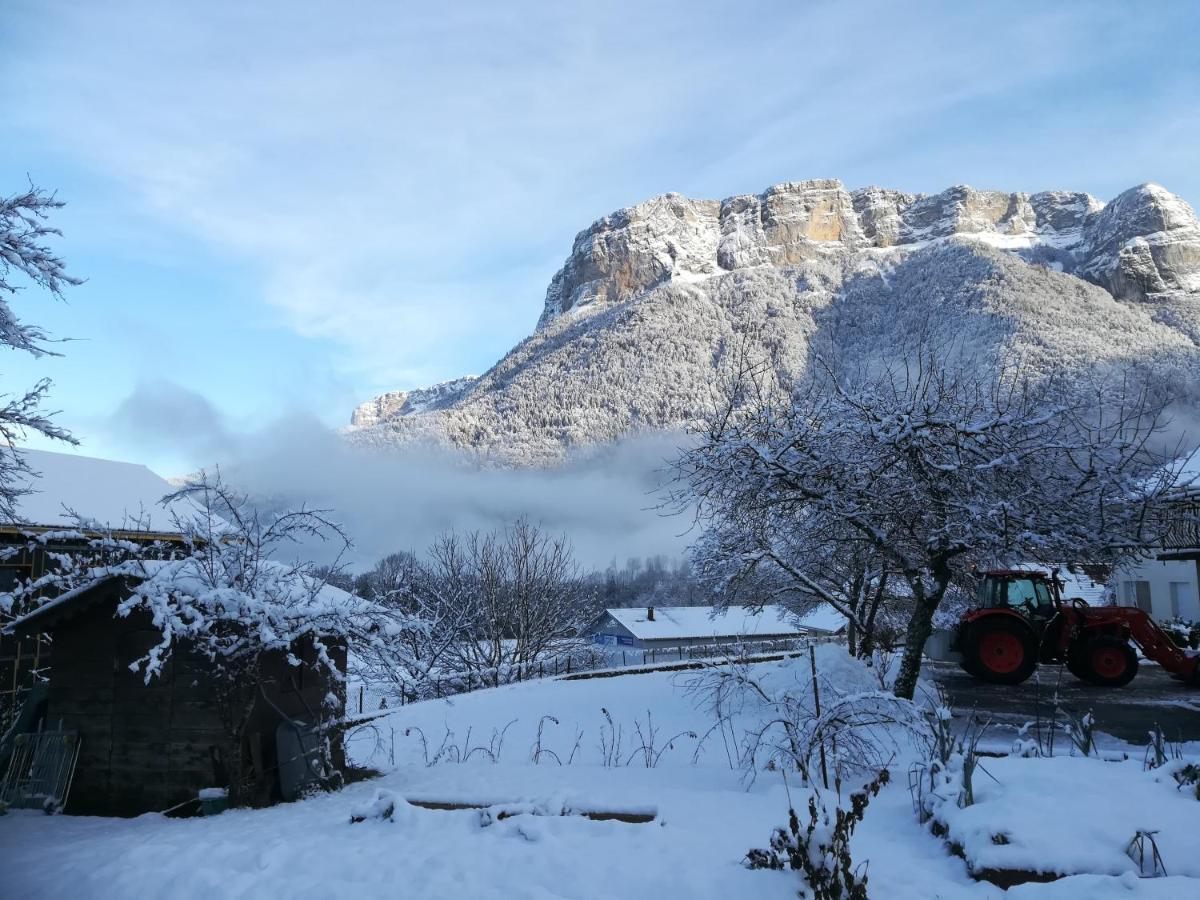 Le Gite De La Maison Soleil, Entre Lac Et Montagne Alex Bagian luar foto